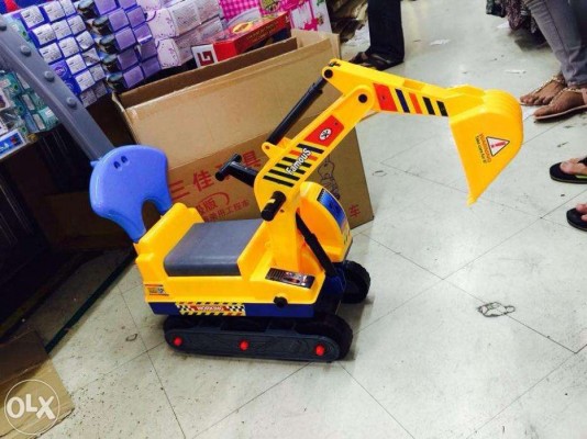 excavator ride toy
