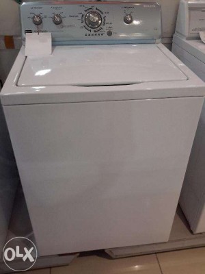 Brand New MAYTAG commercial washer / dryer 10.5kgs