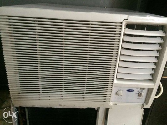 Carrier Window Type Aircon 2 HP - 1 yr used only