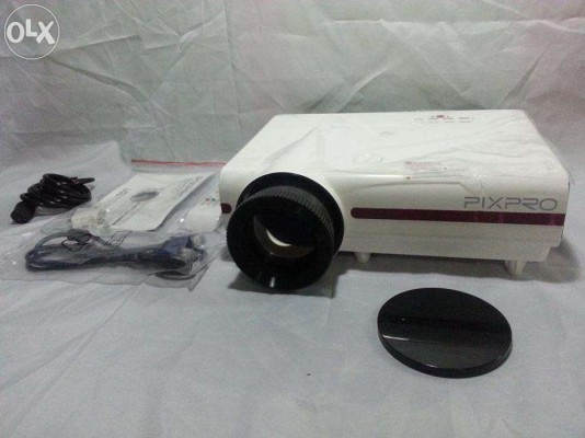 Good as BNEW Pixpro 3LCD Projector 2700 lumens DLP HDMI ready complete