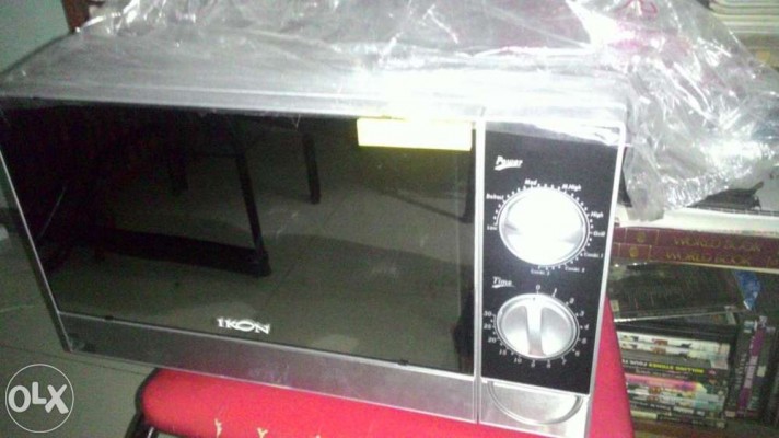 brandnew microwave