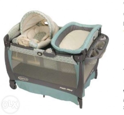 Graco Pack 'n Play Playard with Cuddle Cove Rocking Seat, Winslet
