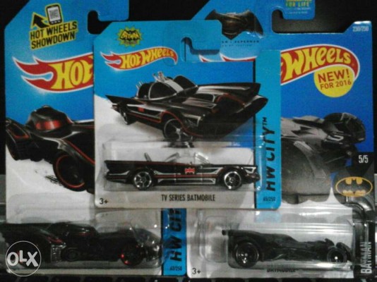 Hotwheels: Batman Batmobile Collectible Cars Set