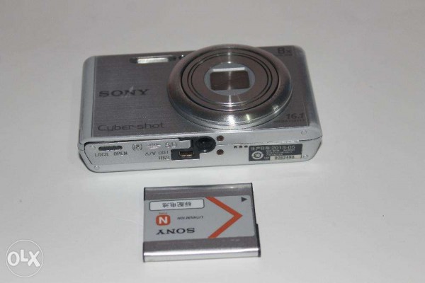 Defective Sony DSC-W730