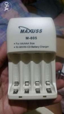 Charger and rechargeable battery